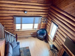 cabin-23-livingroom_2